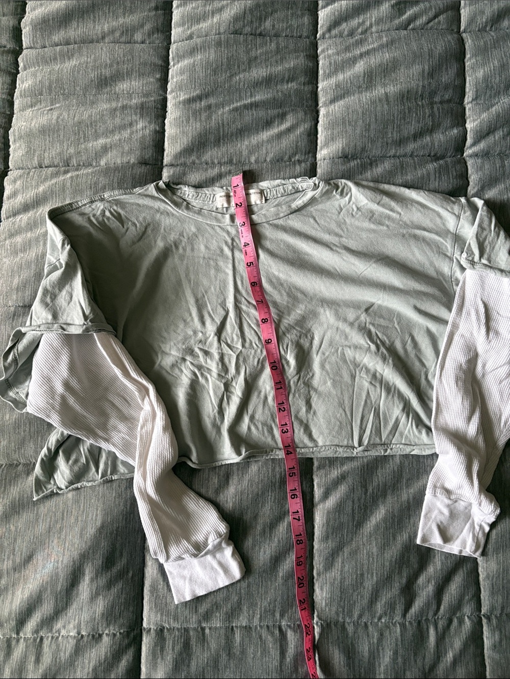 UO long sleeve crop top